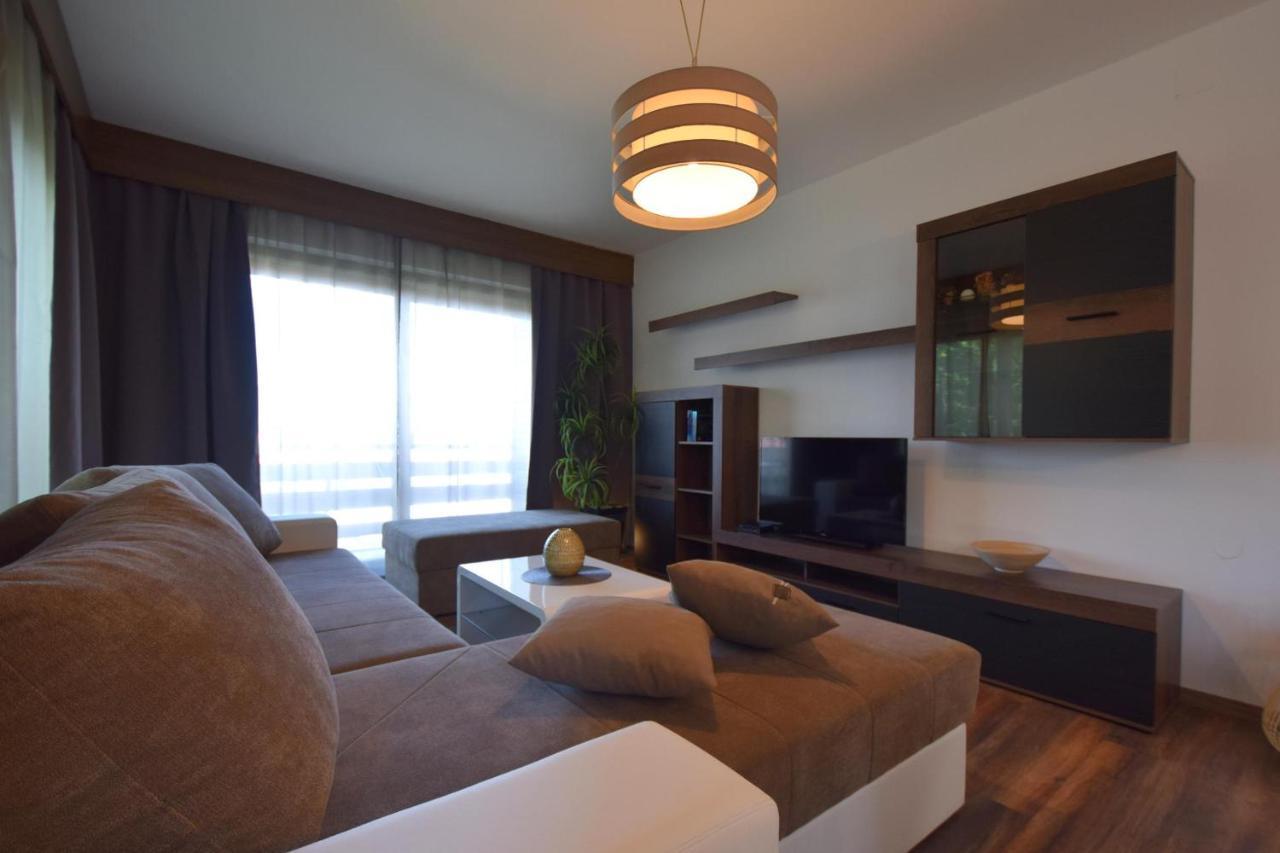 Apartments Antonija Малинска Экстерьер фото