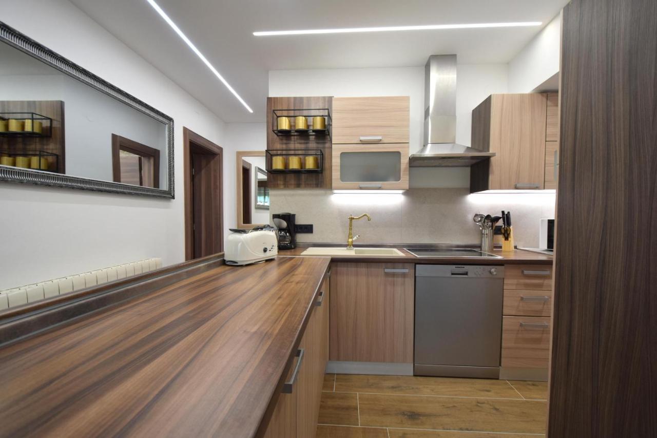 Apartments Antonija Малинска Экстерьер фото