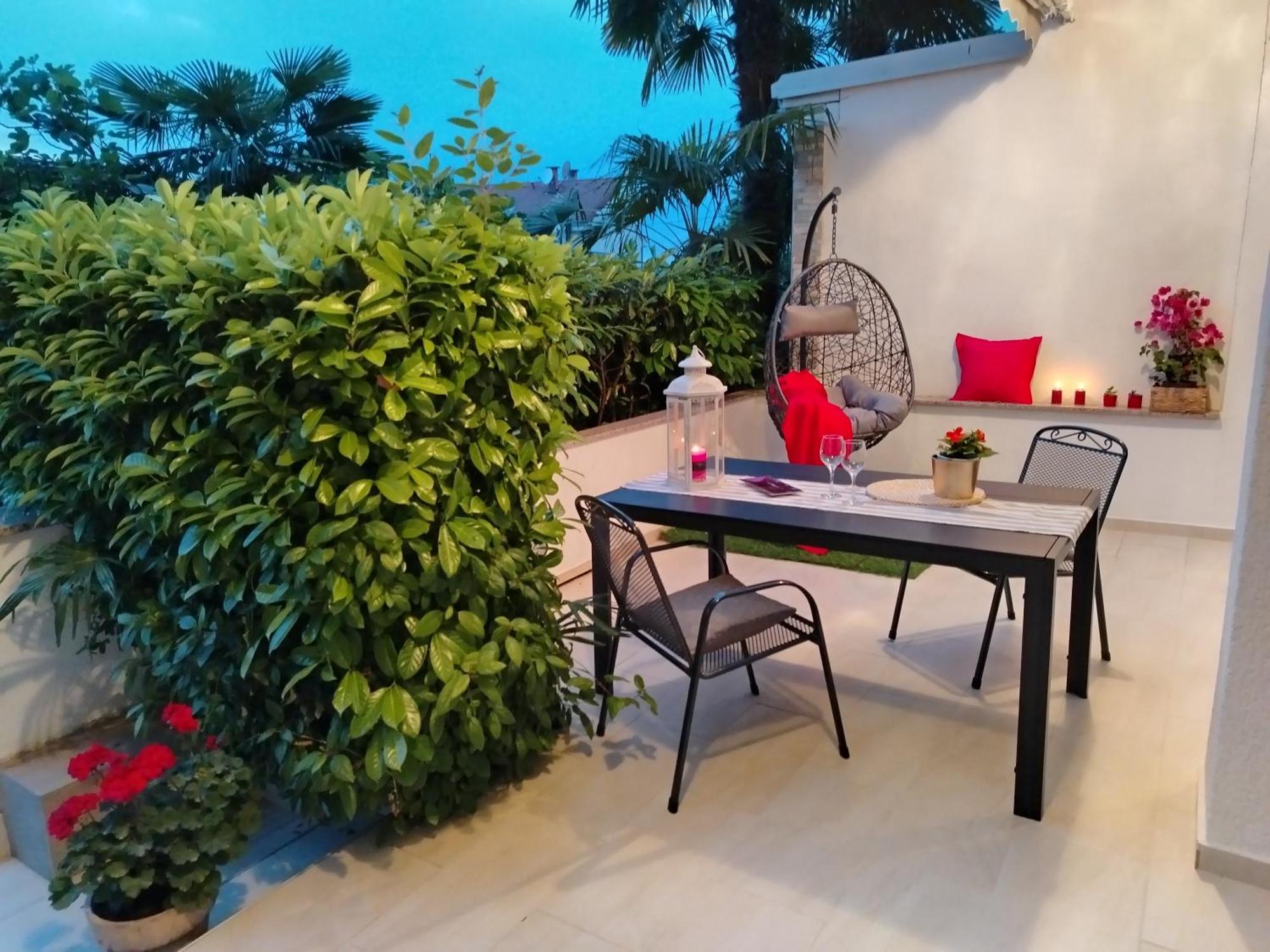 Apartments Antonija Малинска Экстерьер фото